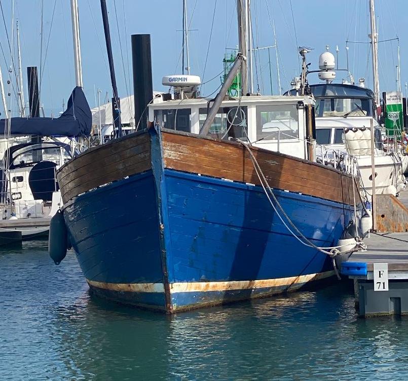 Lonely Boats - MFV Live-aboard/Project Boat For FREE in Gosport - Matched Boat