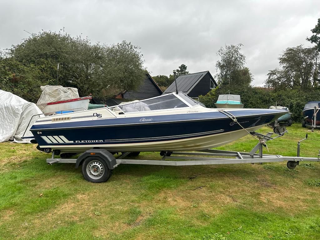 Lonely Boats - Fletcher GTS 170 Classic Speedboat For Sale - Matched Boat