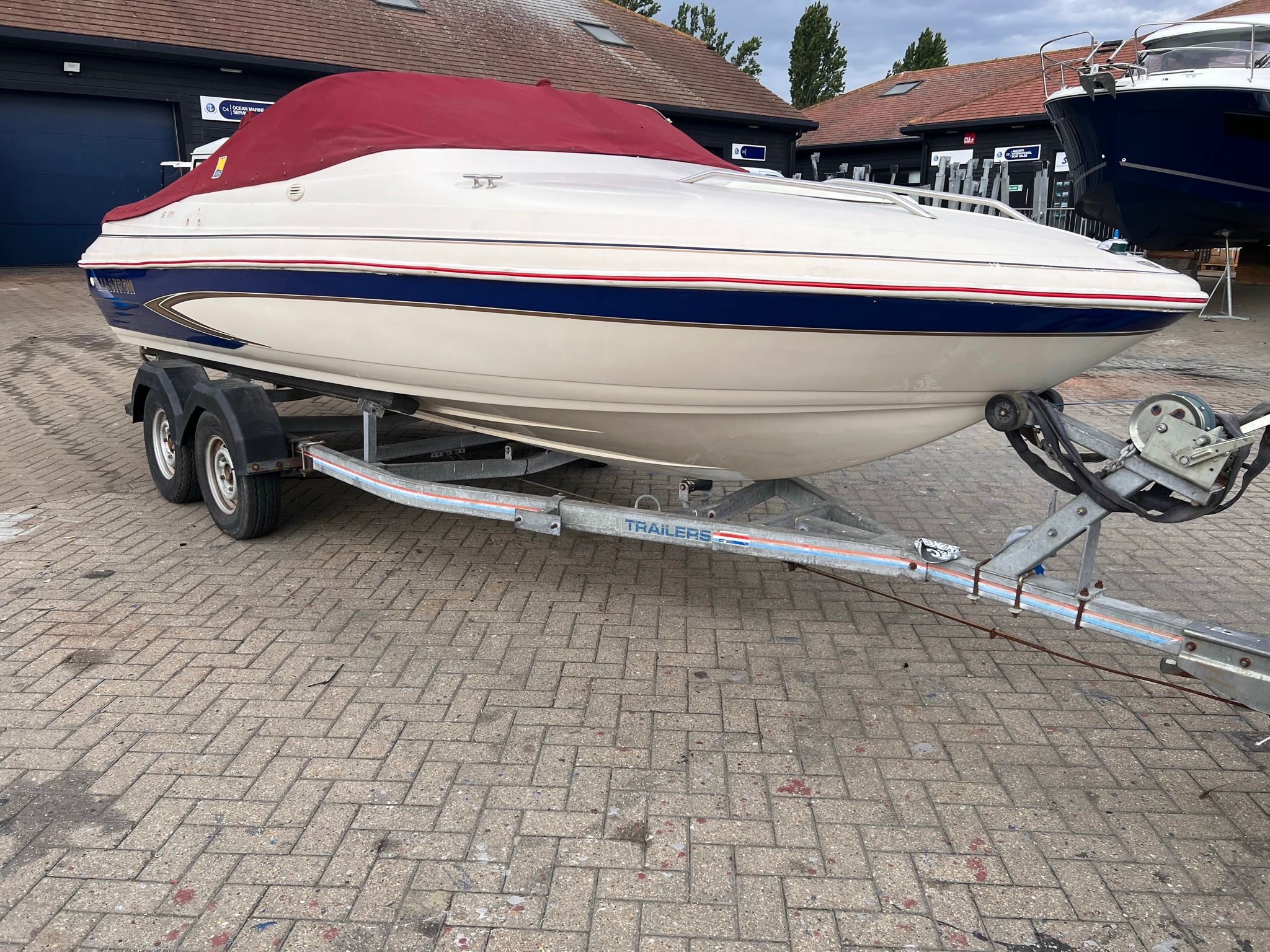 Glastron SE199 Speed Boat For Sale