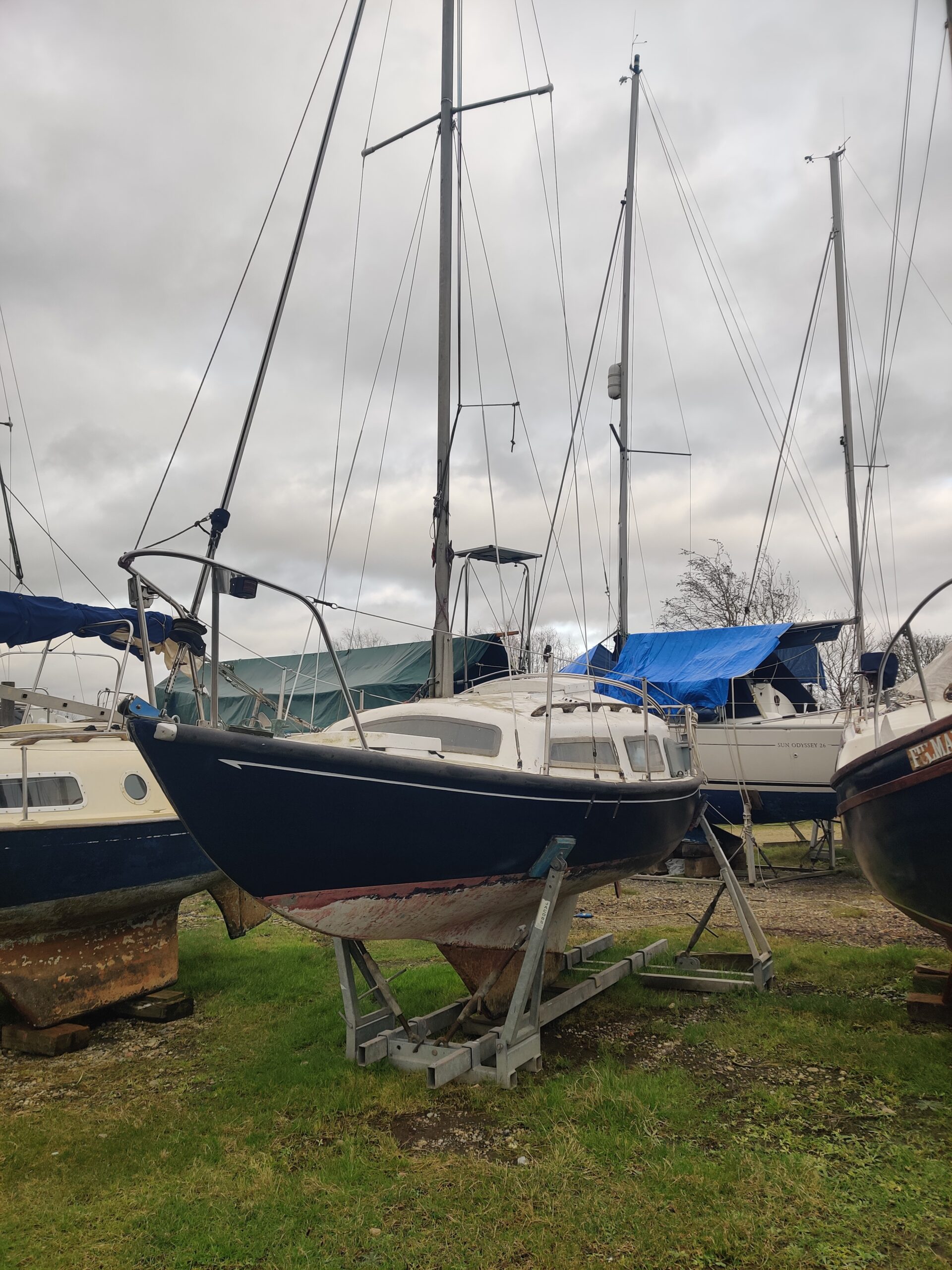 Lonely Boats - Yacht in Tollensbury Marina - Matched Boat