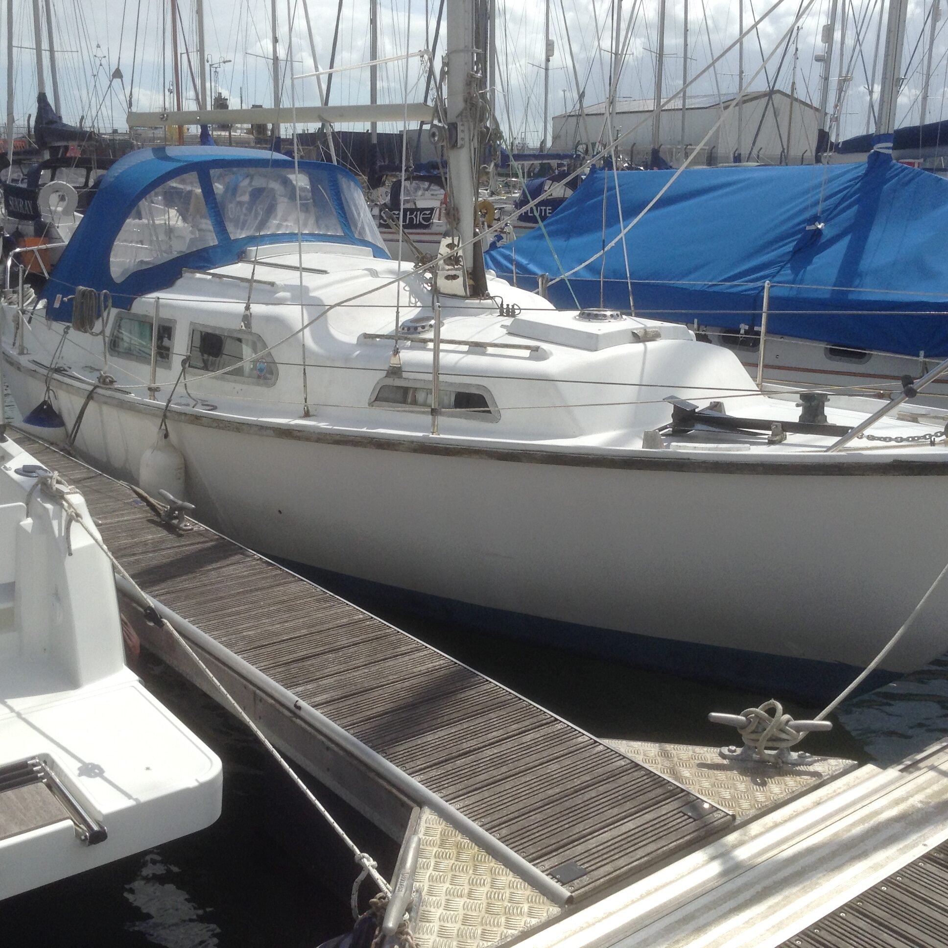 Lonely Boats - Sabre 27 For FREE in Poole Harbour - Matched Boat