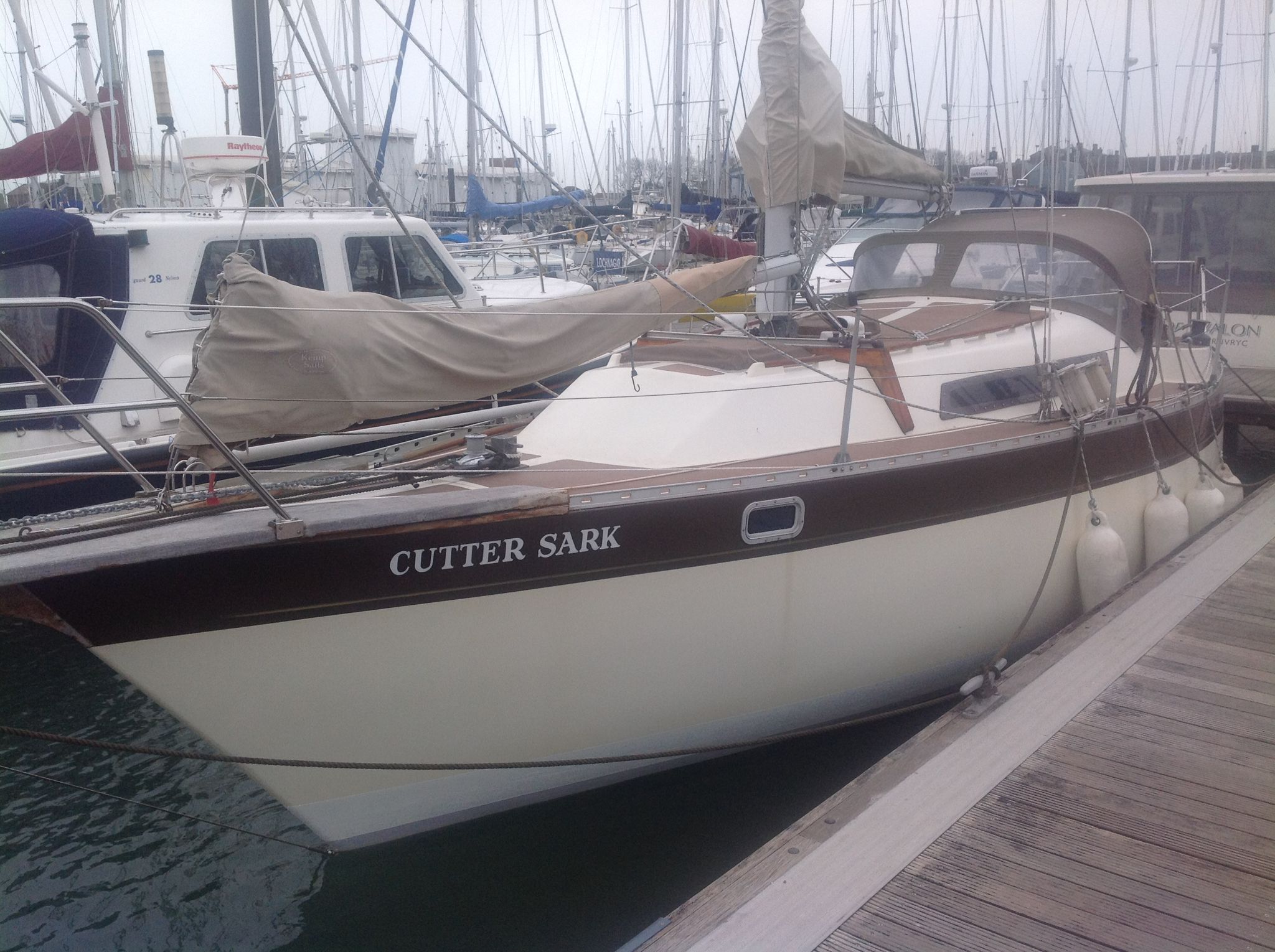 Verl Islander 32 Cutter For Sale in Gosport